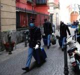كورونا يجبر إيطاليا لفرض حظر التجول ليلا والتعليم عن بعد