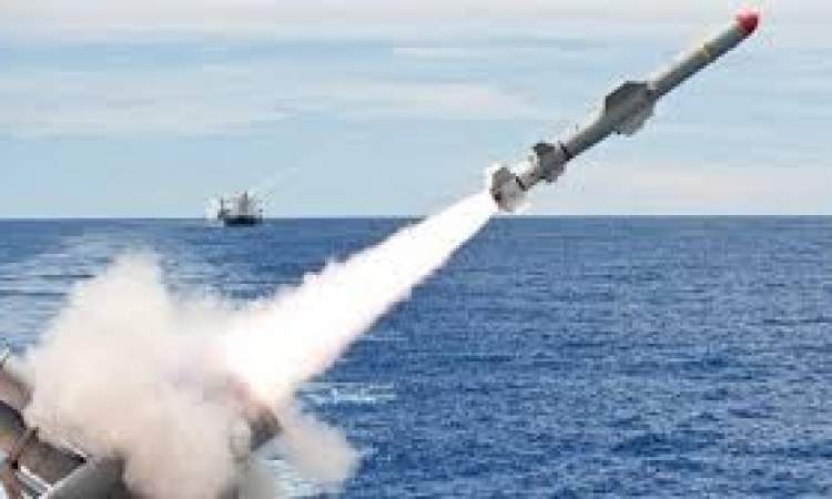 باكستان : نجاح تجربة اختبار صواريخ مضادة للسفن