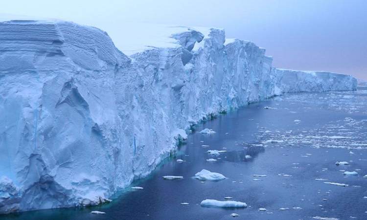 علماء يحذرون من انقطاع المراقبة الفضائية للقطبين الشمالي والجنوبي