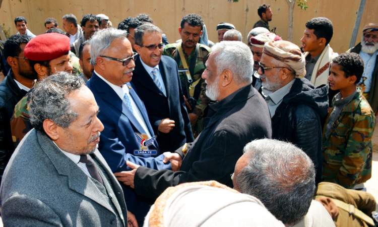 رئيس الوزراء يزور أسرة الشيخ سنان أبو لحوم