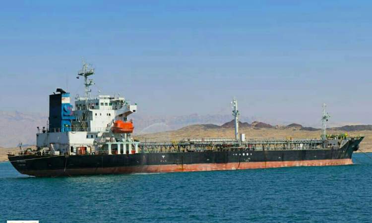 وكيل محافظة شبوة : تهريب النفط يتم عبر ميناء قنا ومحاولات تاجيره لمافيا النفط