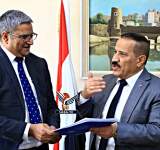 وزير الخارجية يتسلم أوراق اعتماد المدير الجديد للأوتشا باليمن
