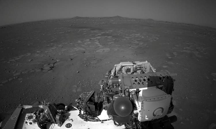 هذا ما يدور على سطح المريخ (صور)