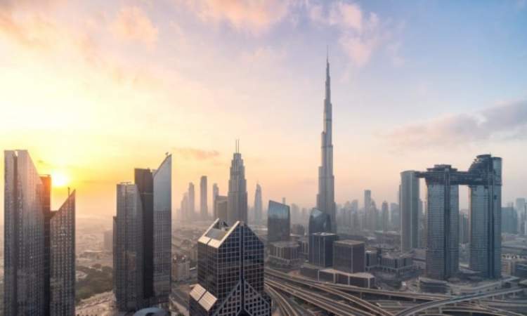  دبي  تعيش أزمة اقتصادية وهجرة سكانية بمستويات غير مسبوقة