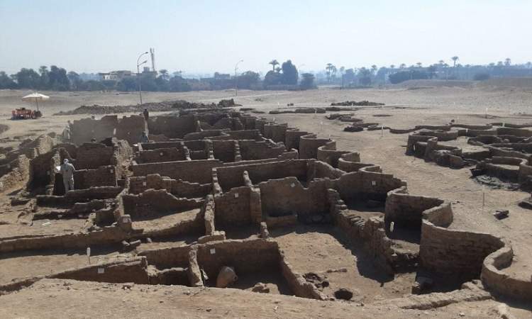 مصر تعلن اكتشاف المدينة الذهبية المفقودة(صور)