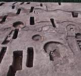 اكتشاف 110 مقابر أثرية بمنطقة كوم الخلجان بالدقهلية.. صور