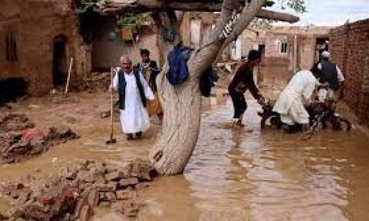 مقتل 12 شخصاً جراء فيضانات غرب أفغانستان