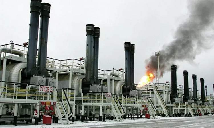حريق في أكبر حقول الكويت النفطية