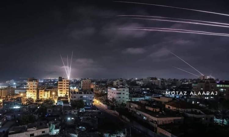 كتائب القسام توجه ضربة صاروخية هي الأكبر لتل أبيب 