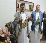 الحوثي يطمئن على صحة العلامة عبدالرزاق الرقيحي