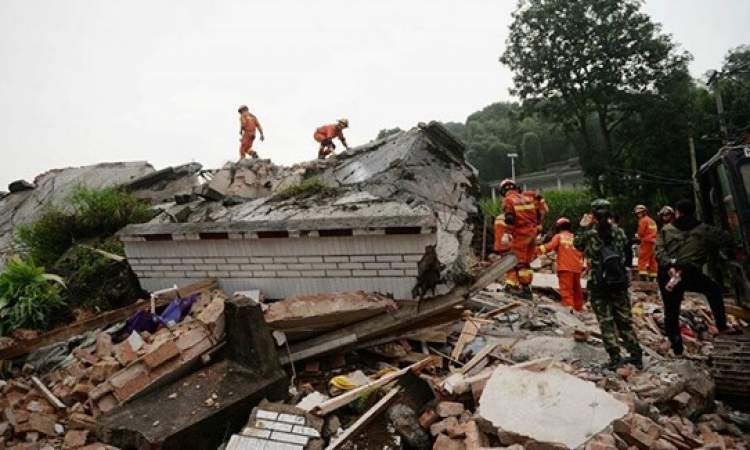 مصرع وإصابة 30 شخصا بزلزال ضرب جنوب غرب الصين