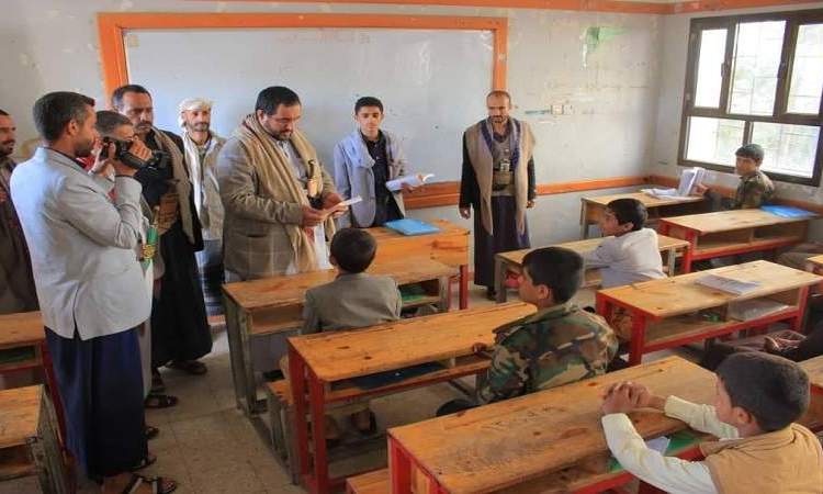  محافظ صنعاء يتفقد سير أنشطة المراكز الصيفية بالمحافظة