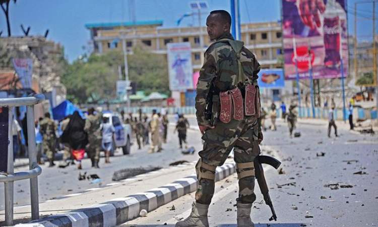 مقتل 15 شخصا بهجوم انتحاري في العاصمة مقديشو