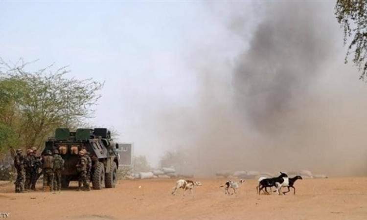 جرح 6 جنود فرنسيين و 4 مدنيين بانفجار سيارة مفخخة في مالي 