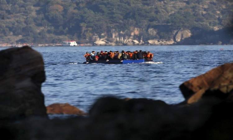  اليونان:انقاذ 36 مهاجرا غرق قاربهم قبالة جزيرة كريت