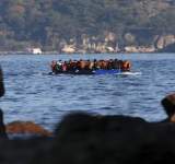 اليونان:انقاذ 36 مهاجرا غرق قاربهم قبالة جزيرة كريت