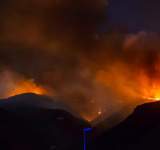 اندلاع حريق ضخم في غابات أنطاليا بتركيا