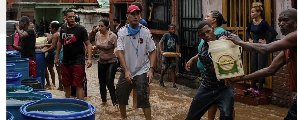 13 قتيلا بفيضانات غربي فنزويلا