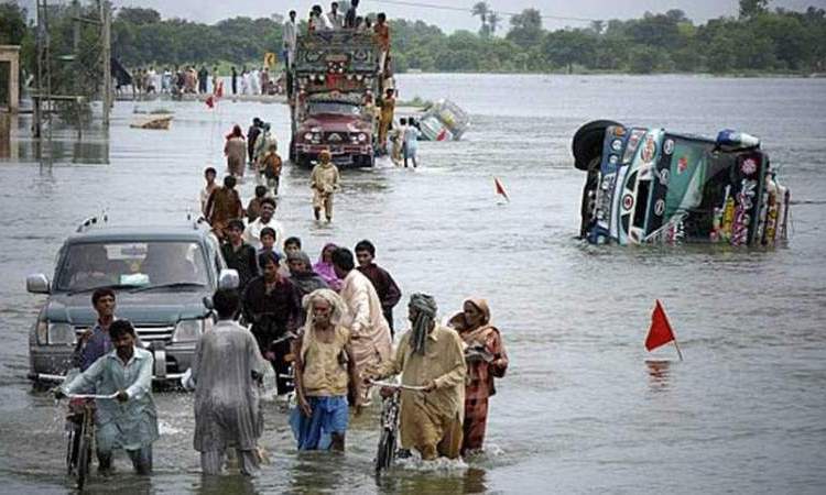 مصرع 17 شخصاً جراء الأمطار في باكستان