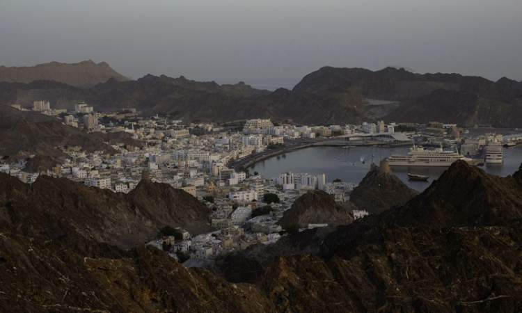 اقتصاد عمان ينمو 10% في النصف الأول من 2021