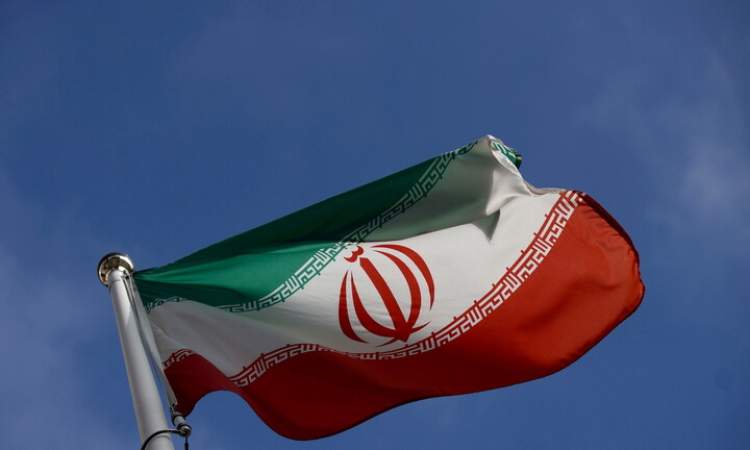 إيران..الحكم بالسجن على مسؤولين سابقين بينهم حاكم البنك المركزي