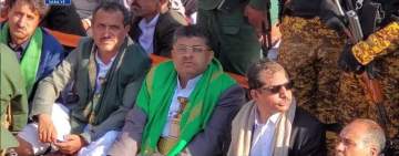 عضو السياسي الأعلى الحوثي يشارك في الاحتفال بالمولد في المحويت