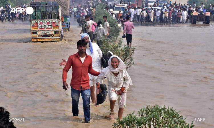 فقدان العشرات في نيبال جراء فيضانات خلفت أكثر من 100 قتيل