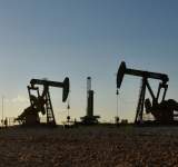 أسعار النفط تصعد بعد قرار صيني