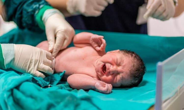 بسبب الفقر في بريطانيا أكثر من 1100 حالة ولادة لجنين ميت