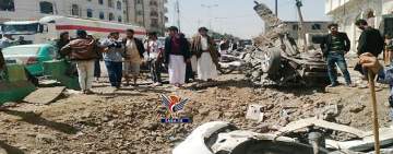 الاطلاع على أضرار قصف العدوان بحي النهضة في أمانة العاصمة