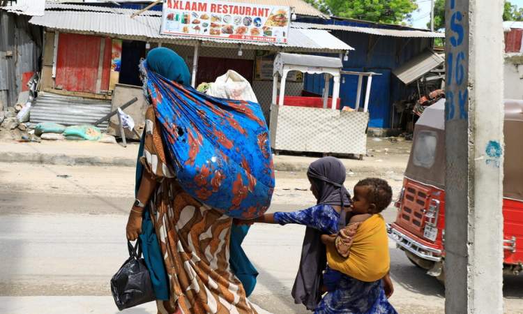 الصومال يعلن حالة الطوارئ ويستنجد بالعالم