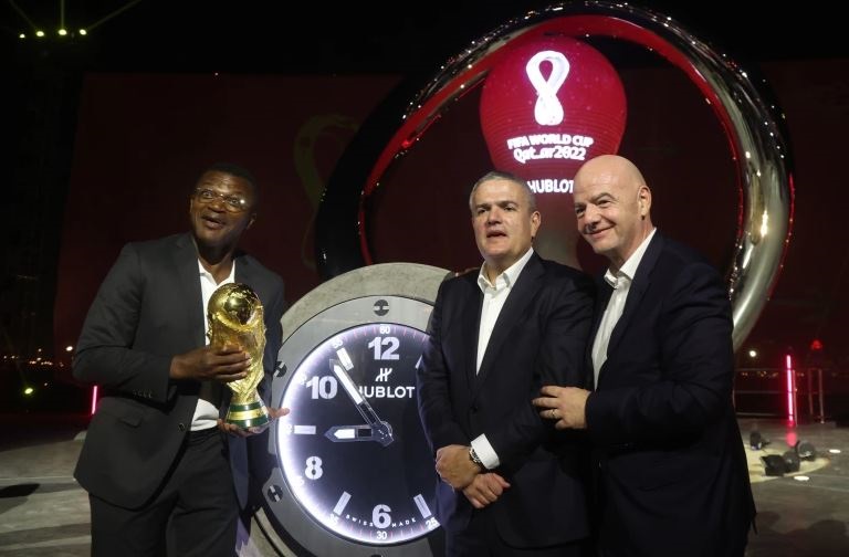 رئيس الفيفا يعلن تمسكه بإقامة كأس العالم كل عامين متذرعا بأفريقيا