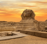 مصر:اكتشاف بقايا رجل وامرأة دفنا بألسنة ذهبية