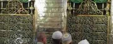 قرار سعودي صادم للمسلمين بشأن قبر النبي محمد (ص)