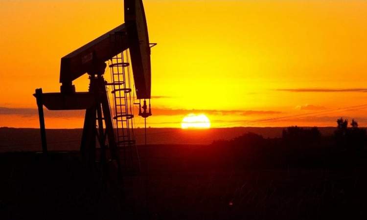 النفط يصعد لأعلى مستوى منذ أكتوبر 2014