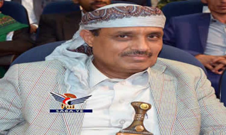 السامعي يلتقي عددا من مدراء المناطق الأمنية ومراكز الشرطة بمحافظة تعز