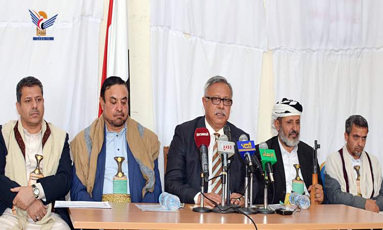 رئيس الوزراء يلتقي اللجنة المركزية لحملة "إعصار اليمن"
