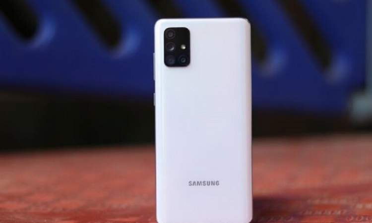 xسامسونغ تحضّر لإطلاق هاتف 5G من الفئة المتوسطة