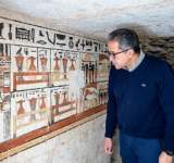 عمرها أكثر من 4500 عام.. مصر تكشف عن 5 مقابر فرعونية