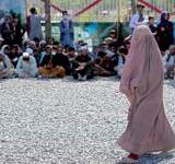 السجن ثلاثة ايام لمن لاترتدي الحجاب في افغانستان 