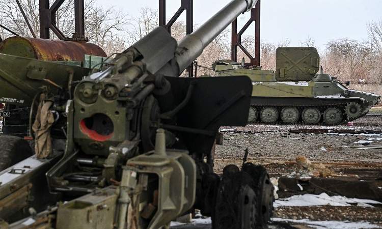 بايدن يعلن تزويد أوكرانيا بمدفعية ورادارات بقيمة 100 مليون دولار