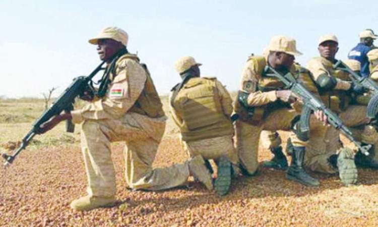 مقتل 5 جنود و30 إرهابياً في بوركينا فاسو