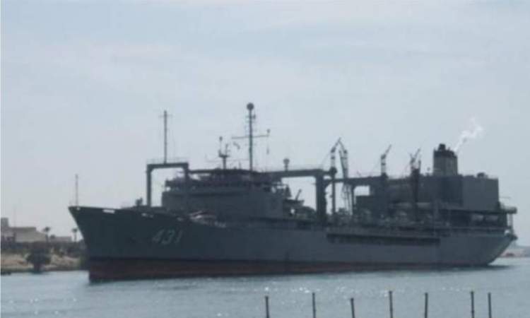 سفينة عسكرية للمحتل السعودي محملة بالاليات والمعدات تصل المهرة