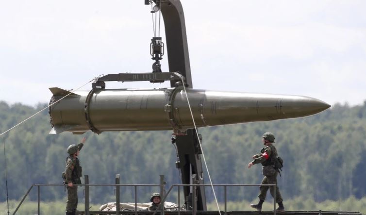 روسيا تتوعد الناتو بصواريخ إسكندر المدمرة