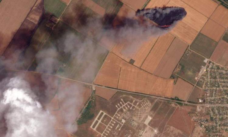 شاهد ..أوكرانيا تحرق حقول القمح 