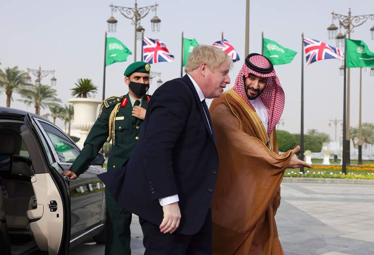 صحيفة بريطانية تكشف قيمة عقد تدريب الجيش السعودي