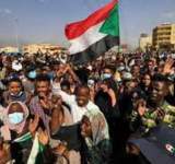 بالفيديو: منكوبي ولاية سودانية يرفضون مساعدات سعودية بعد اشتراط تصويرهم