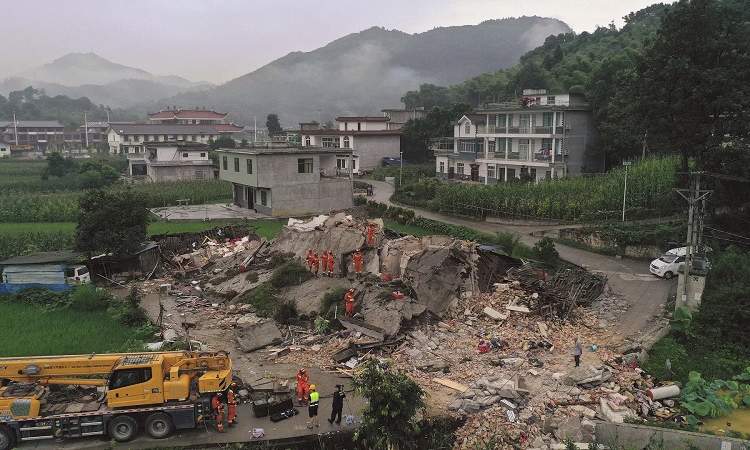 93 قتيلا ضحايا زلزال الصين 