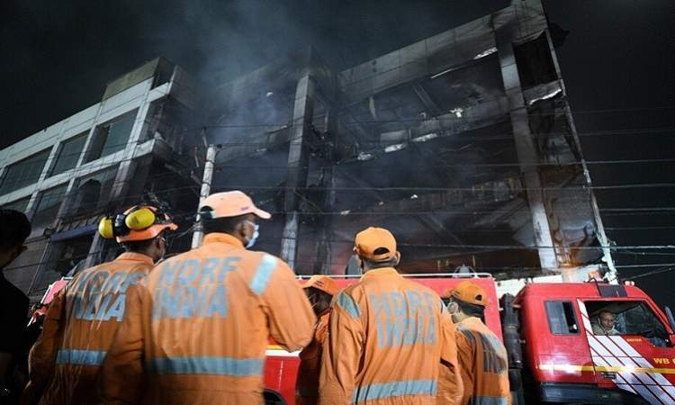 مصرع 8 أشخاص بحريق في محل الكترونيات في الهند 