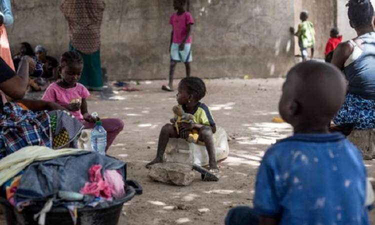 غامبيا تعلق بيع شراب الباراسيتامول بعد وفاة عشرات الاطفال 